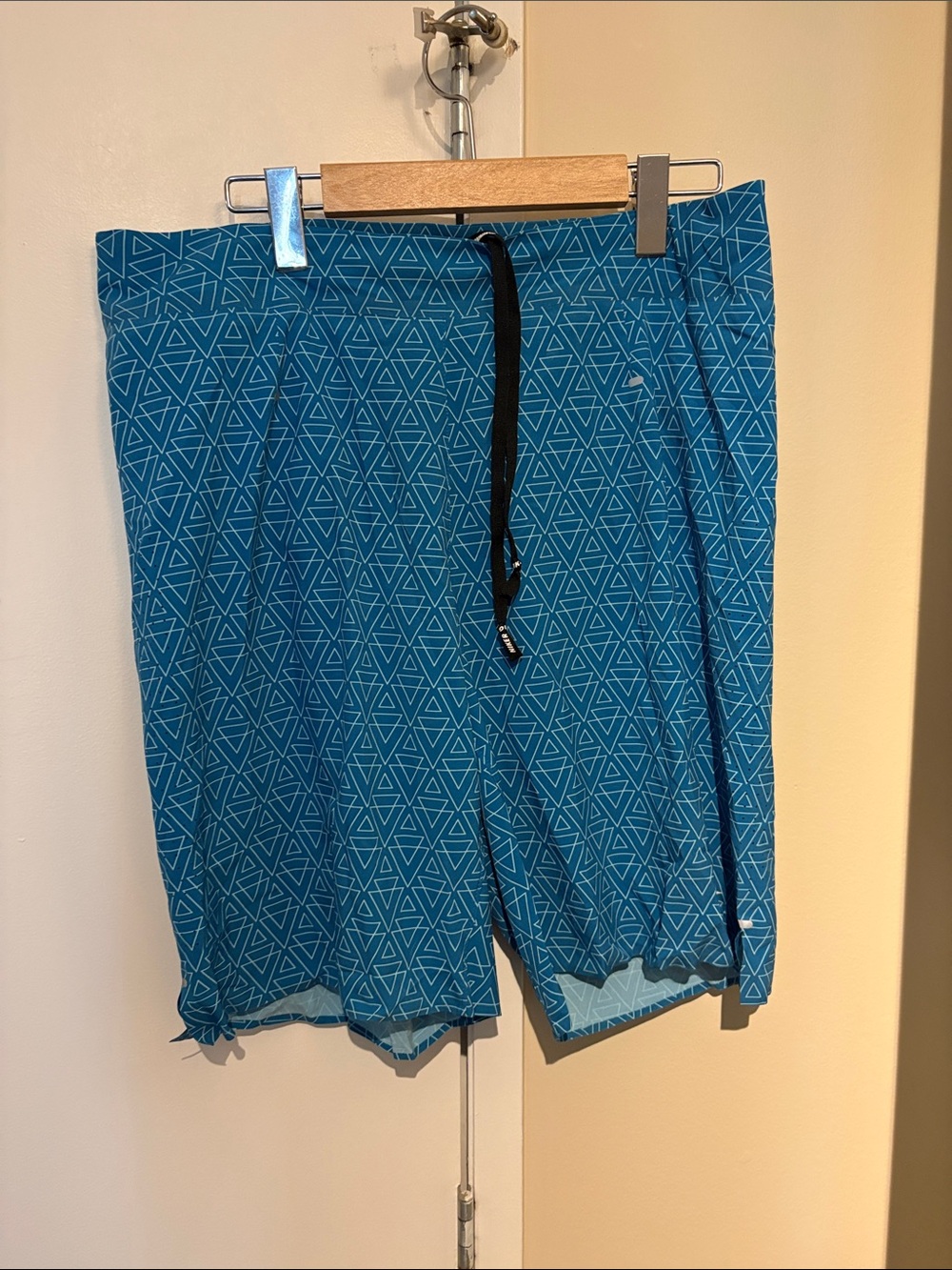 Nike Blue Geometric Dri-FIT Athletic Top